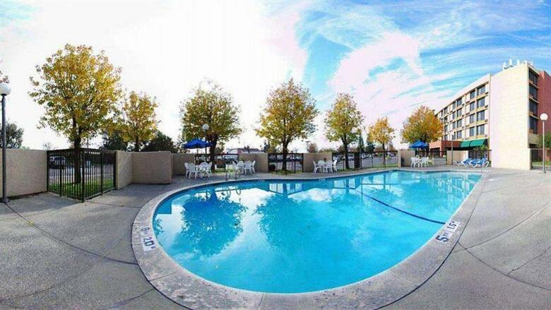 Clarion Hotel