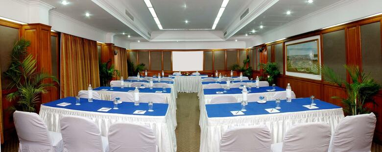 Hotel Noor Us Sabah Palace