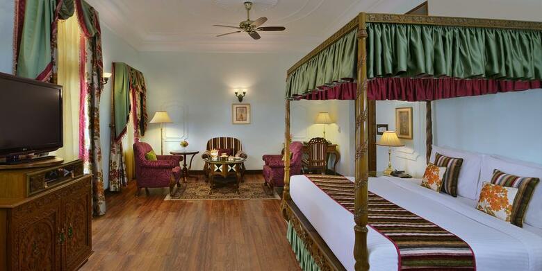 Hotel Noor Us Sabah Palace