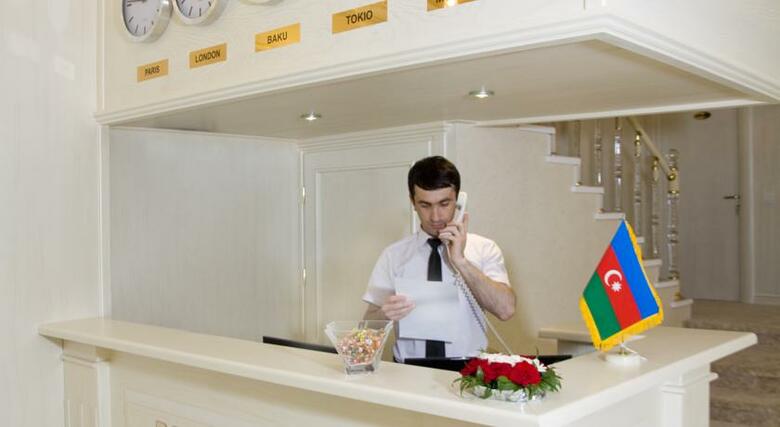 Hotel Karat Inn