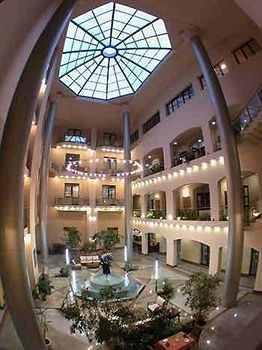 Ararat Hotel