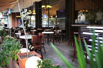 Ani Plaza Hotel