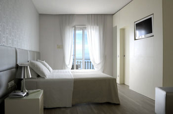 Hotel Torremaura(.)