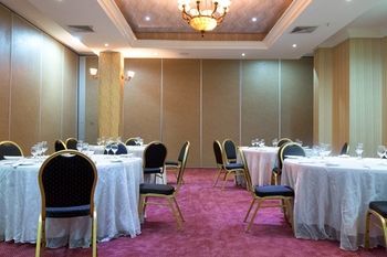 Hotel Victoria Crown Plaza