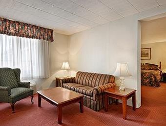 Hotel Ramada Inn Ligonier