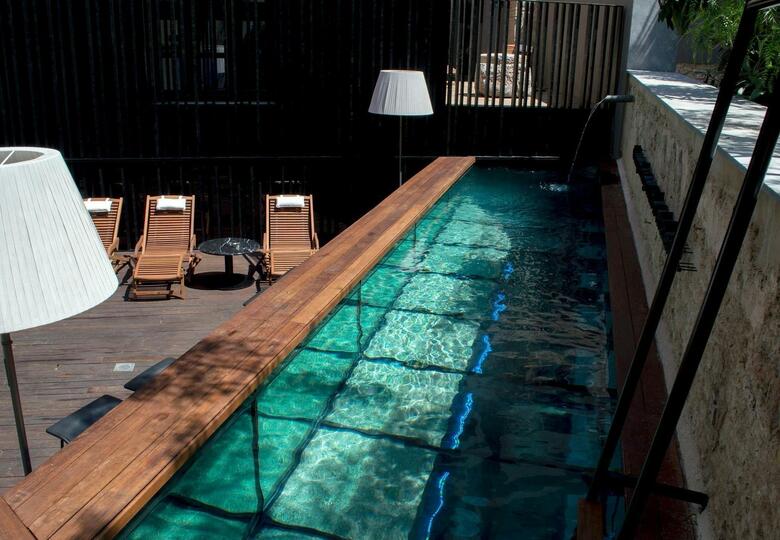 Caro Hotel