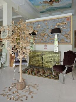The Mansion Resort Hotel & Spa
