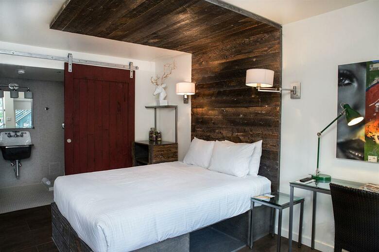 Hotel Oasis At Gold Spike