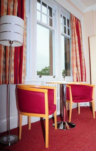Quality Hotel Perth (.)