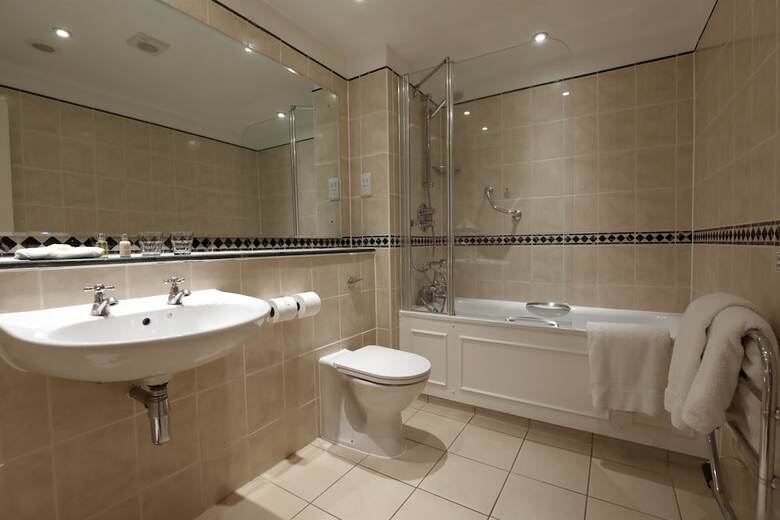 Hotel Macdonald Compleat Angler
