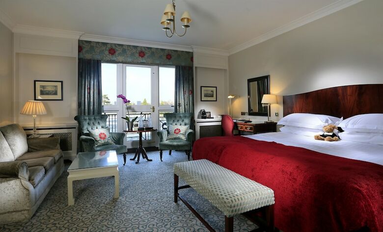 Hotel Macdonald Compleat Angler