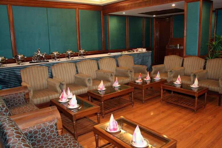 M.k. Hotel