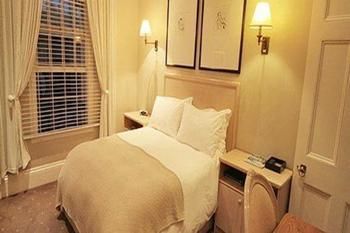 Hotel De Waterkant House