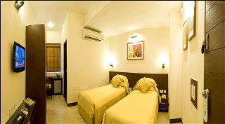 Hotel Crystal Inn