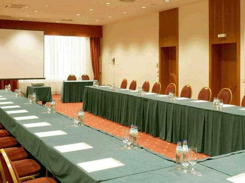 Hotel The Curzon Court