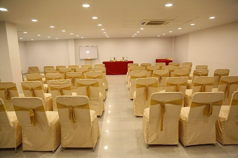 Hotel The Curzon Court