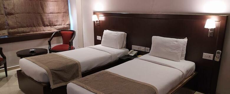 Hotel The Curzon Court