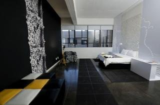 Hotel 12 Decades(.)