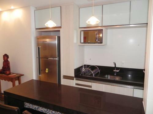 Apartamento 1 Suite + 2 Demi-su�tes Com Banheira Na Varanda