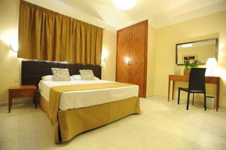 Aparthotel Onyx Apartments