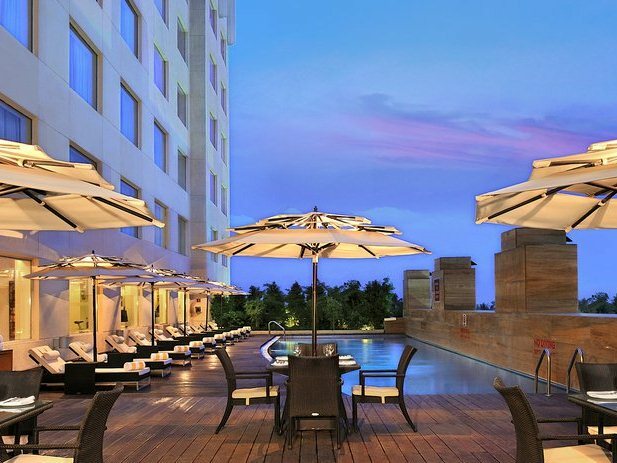 Four Points By Sheraton Hotel And Serviced Apt