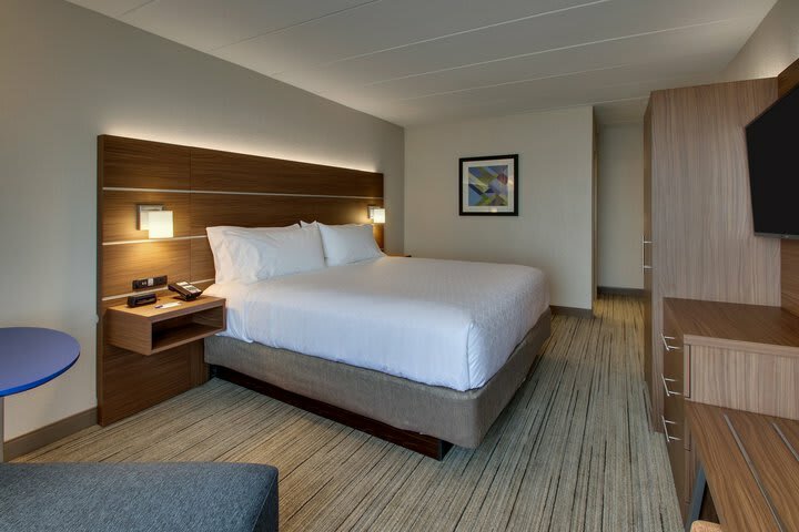Hotel Comfort Inn & Suites