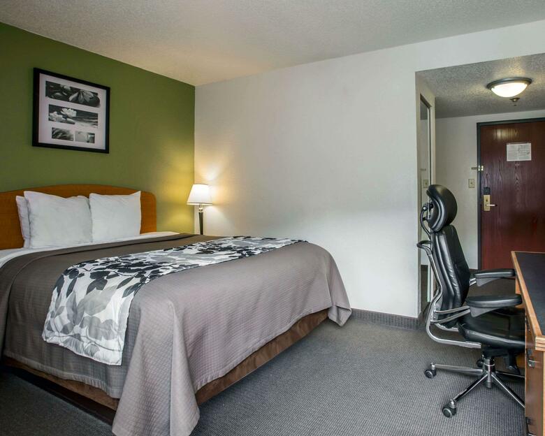 Hotel Sleep Inn & Suites