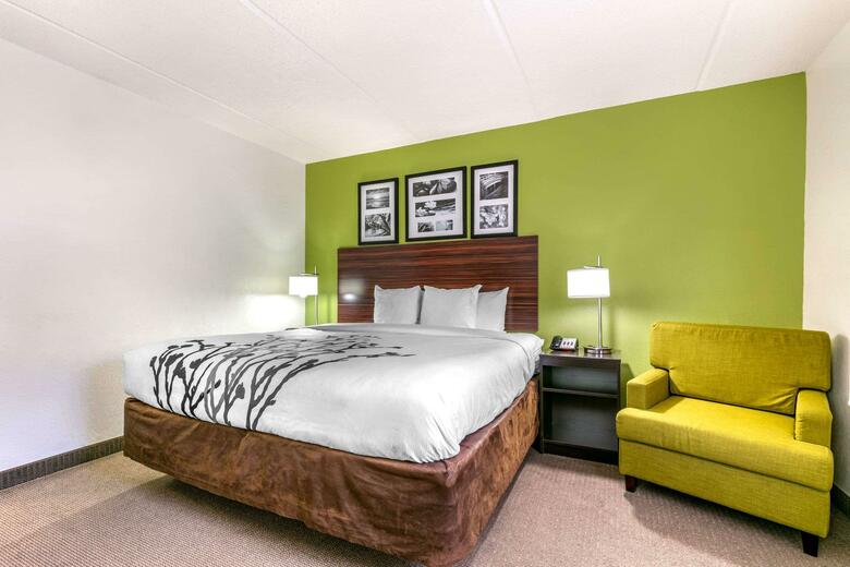 Hotel Sleep Inn & Suites