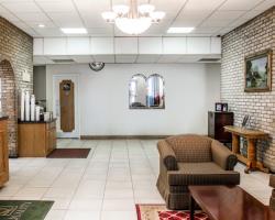 Hotel Quality Inn & Conference Center