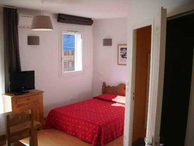 Hotel Domaine De La Vall'e D'ax