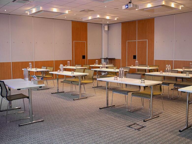 Hotel Novotel Evry Courcouronnes