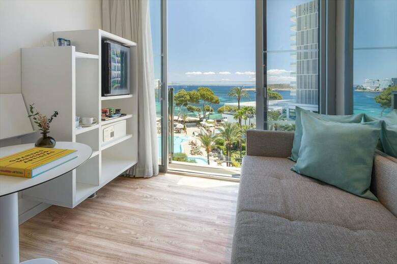 Hotel Beach House