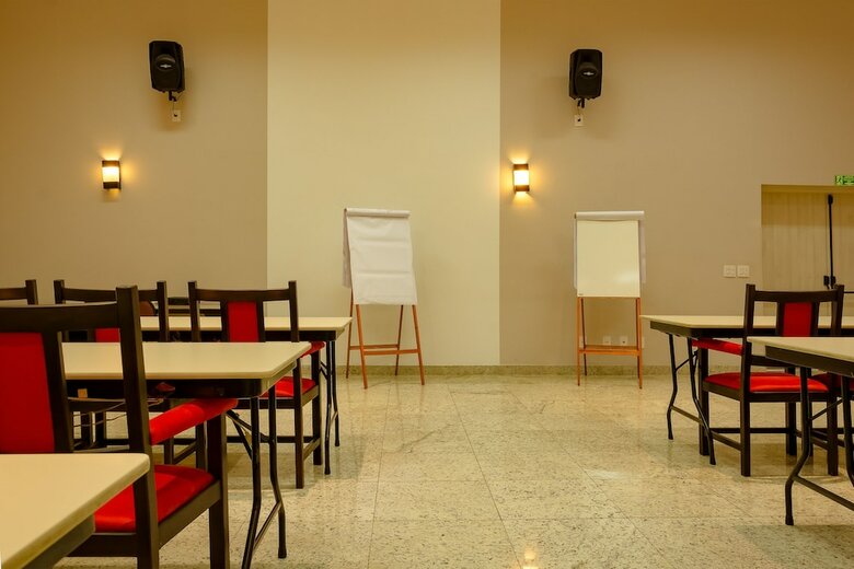 Lindoya Hotel