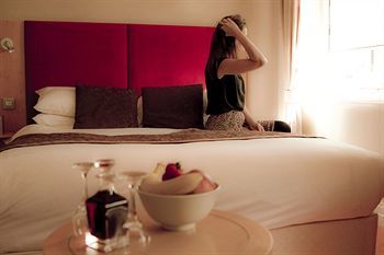 Berkeley Square Hotel