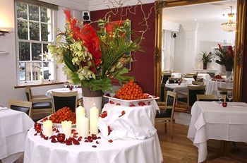 Berkeley Square Hotel