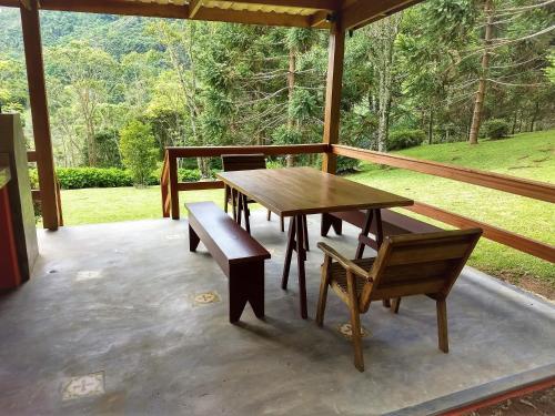 Ref�gio Da Pedra, Casa Na Montanha