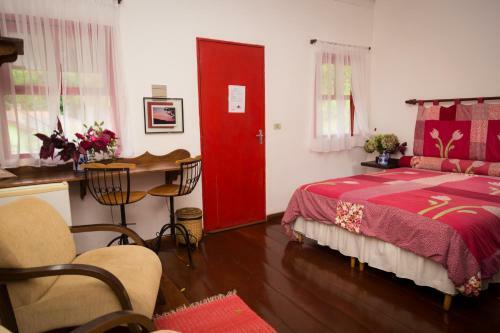 Hostal Pousada Trem Das Cores