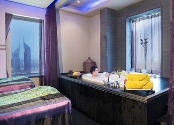Emirates Grand Hotel