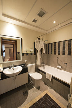 Emirates Grand Hotel