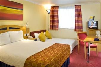 Hotel Holiday Inn Airport