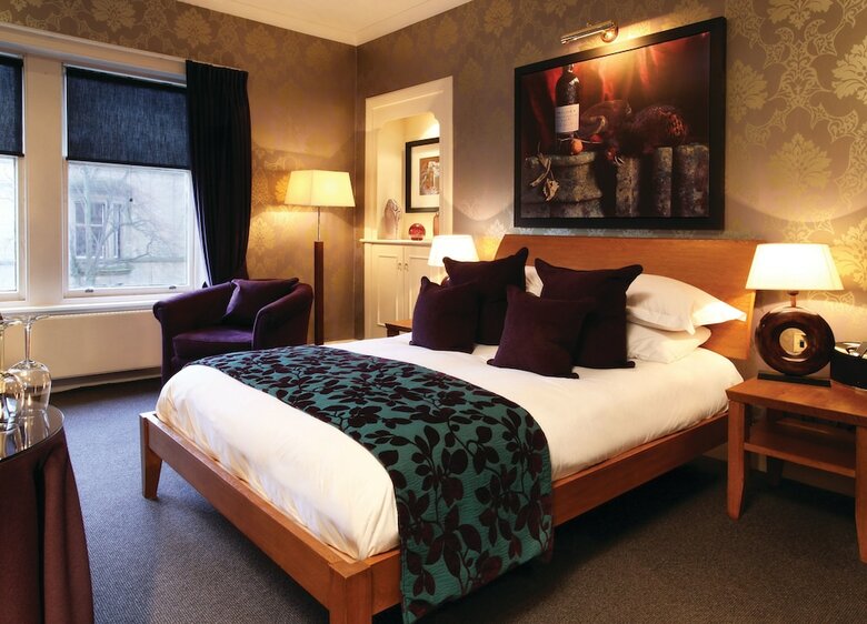 Hotel One Devonshire Gardens