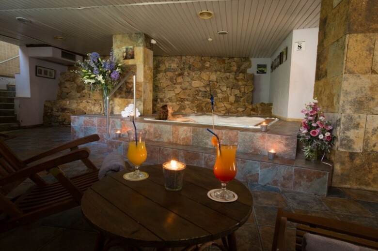 Hotel Alba Seleqtta