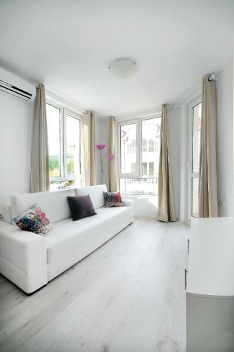 Apartamento Minismart Complex Rainbow Garden And Jacuzzi