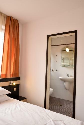Hostal Guest House Khan Kadiata