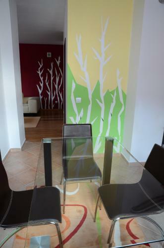 Tes Flora Apartments