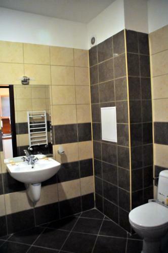 Tes Flora Apartments