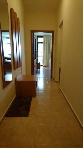 Tes Flora Apartments