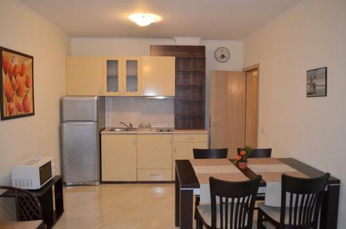 Sunny Island Apartment