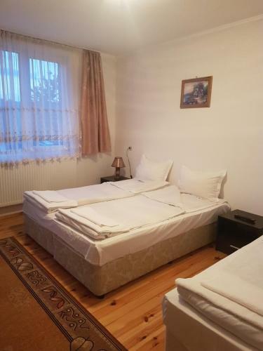 Hostal Yana Guest House