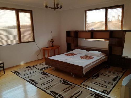 Hostal Guest House Shotarovi